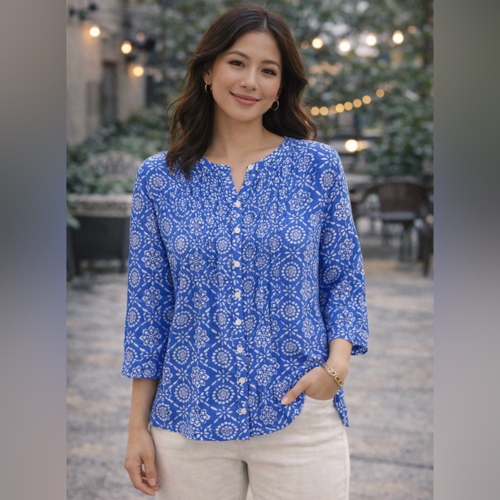 *Talbots - Blue and White Floral Blouse - petite size